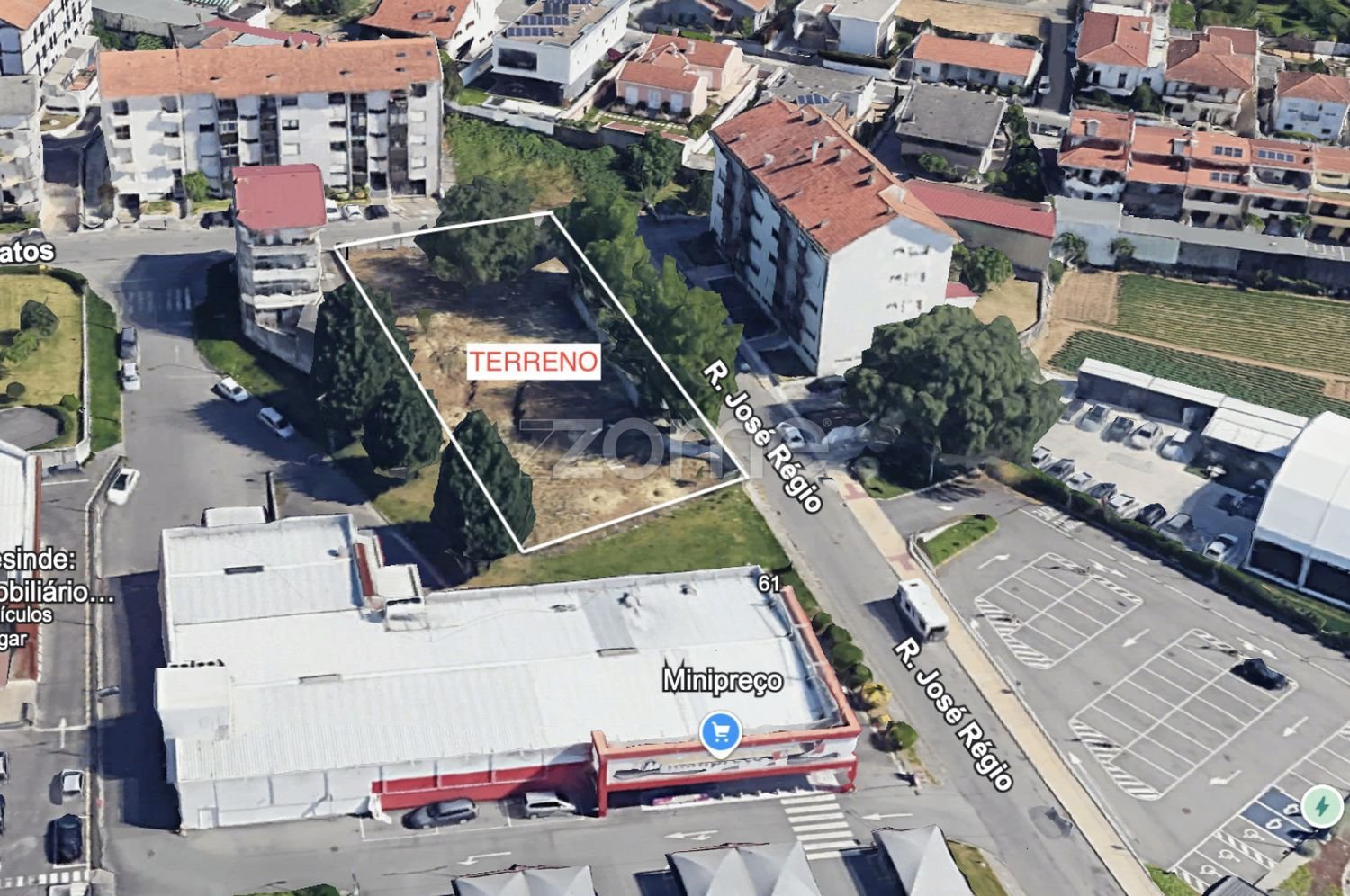1358m² Land in Ermesinde, Portugal No. 84732
