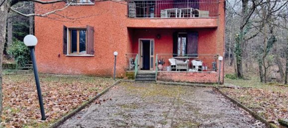 Дом с 10 комнатами в Сан Бенедетто Валь ди Самбро, Италия № 310583 2