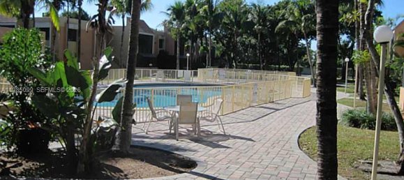1 Schlafzimmer Gewerbliche Immobilien in Miami, USA, Nr. 614592 3