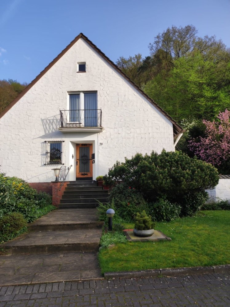 Дом с 6 комнатами в Рейн-Зиг, Германия № 159652