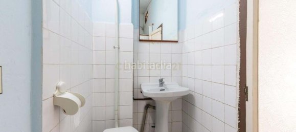 100m² Commercial property in La Llagosta, Spain No. 154183 13