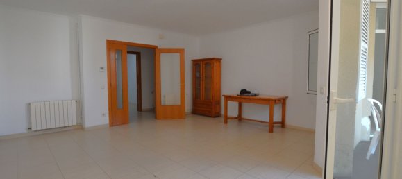 3 bedrooms Apartment in Cubelles, Spain No. 142158 3