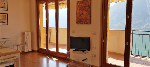 3 rooms Apartment in Campione d'Italia, Italy No. 154881 5