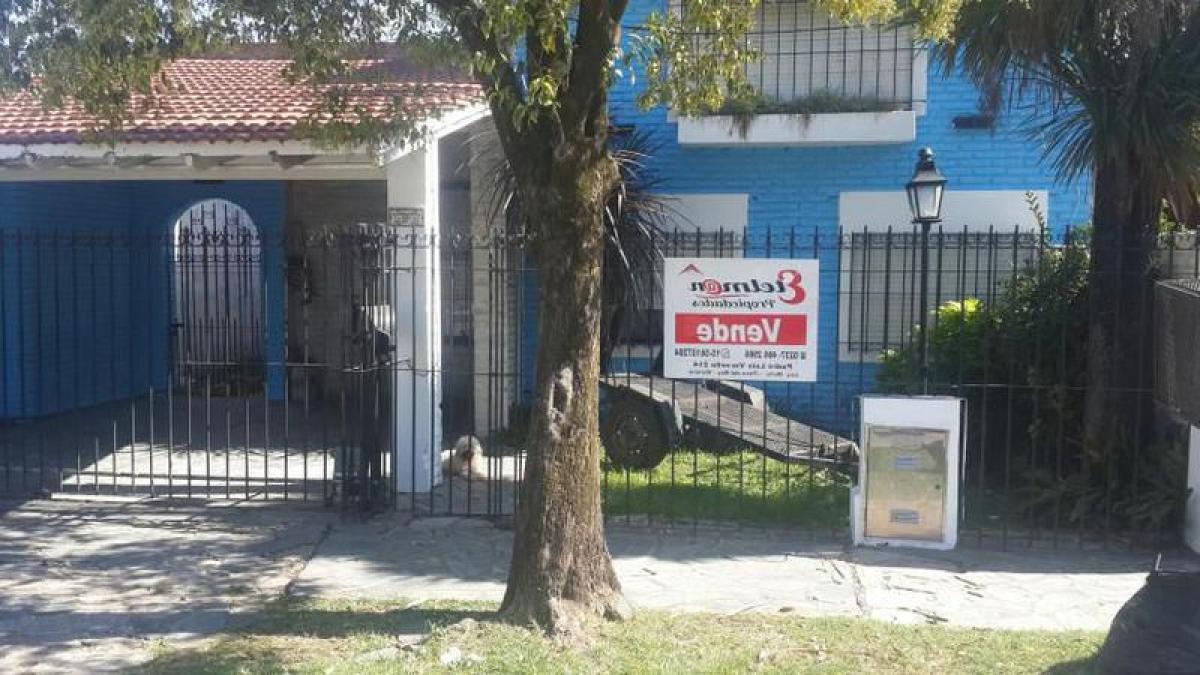 4 bedrooms House in Merlo, Argentina No. 21804