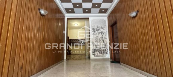 3 bedrooms Apartment in Parma, Italy No. 272579 2