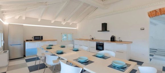 Вилла с 11 спальнями в Удине, Италия № 333016 17