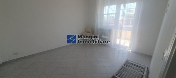 Apartamento de 3 habitaciónes en Livorno, Italy No. 45567 7