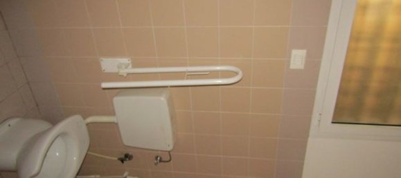 Propriété commerciale à San Felice sul Panaro, Italy 185m² No. 64002 19