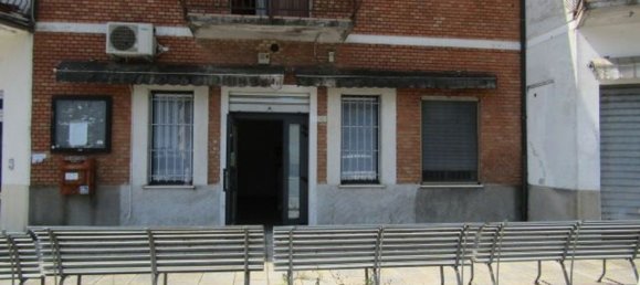 Propriété commerciale à San Felice sul Panaro, Italy 185m² No. 64002 4