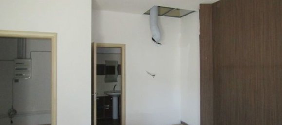 Propriété commerciale à San Felice sul Panaro, Italy 185m² No. 64002 14