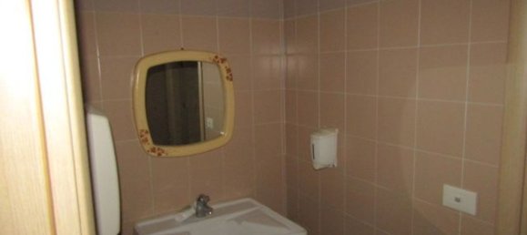 Propriété commerciale à San Felice sul Panaro, Italy 185m² No. 64002 20