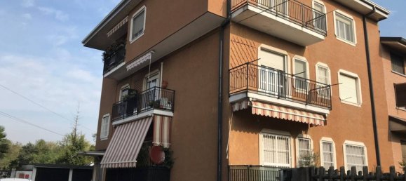 Квартира с 1 спальней в Чезате, Италия № 378679 2