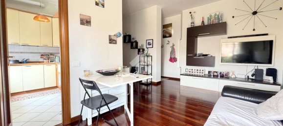 Квартира с 1 спальней в Чезате, Италия № 378679 9