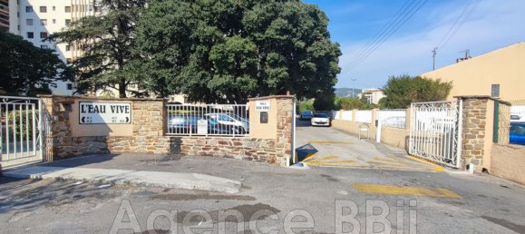 Garagem em Toulon, France N.º 327456 2