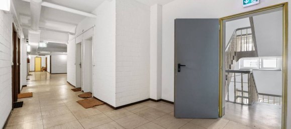 Estudio en Cologne, Germany No. 227996 4