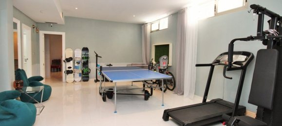 5 bedrooms Villa in Alicante, Spain No. 176118 8