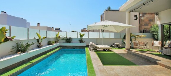 5 bedrooms Villa in Alicante, Spain No. 176118 24