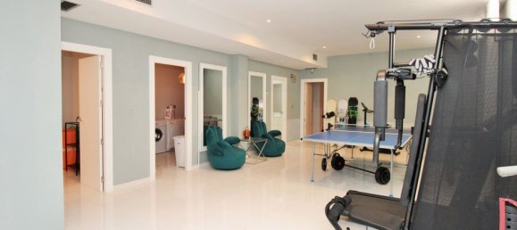 5 bedrooms Villa in Alicante, Spain No. 176118 7