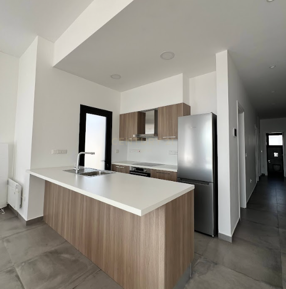 2 bedrooms Apartment in Germasogeia, Cyprus No. 3571