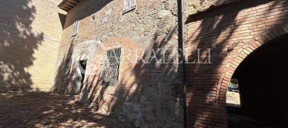 11-Zimmer Haus in Chiusi, Italy, Nr. 115907 3