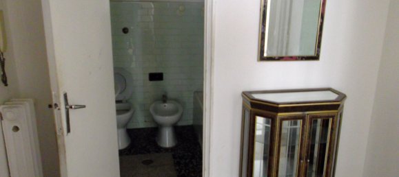 Apartamento de 2 habitaciónes en Bari, Italy No. 251173 8