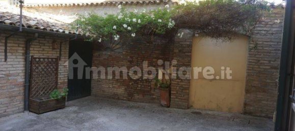 3 bedrooms House in Ravenna, Italy No. 285332 5