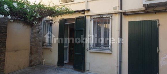 3 bedrooms House in Ravenna, Italy No. 285332 7