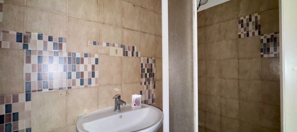 2 rooms Apartment in Castelfiorentino, Italy No. 259928 9