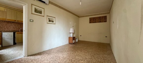2 rooms Apartment in Castelfiorentino, Italy No. 259928 7
