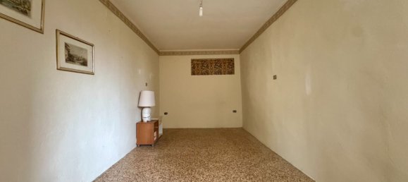 2 rooms Apartment in Castelfiorentino, Italy No. 259928 8