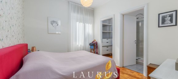 4 rooms Apartment in Milan, Italy No. 264880 3