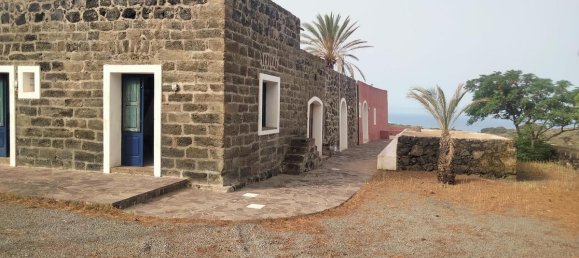 6 bedrooms House in Pantelleria, Italy No. 214001 17