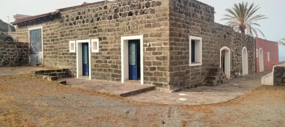 6 bedrooms House in Pantelleria, Italy No. 214001 13