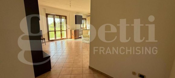 3 Schlafzimmer Wohnung in Bastia Umbra, Italy, Nr. 324196 7