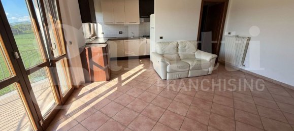 3 Schlafzimmer Wohnung in Bastia Umbra, Italy, Nr. 324196 6