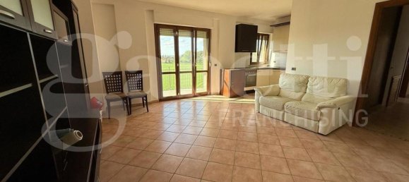 3 Schlafzimmer Wohnung in Bastia Umbra, Italy, Nr. 324196 4