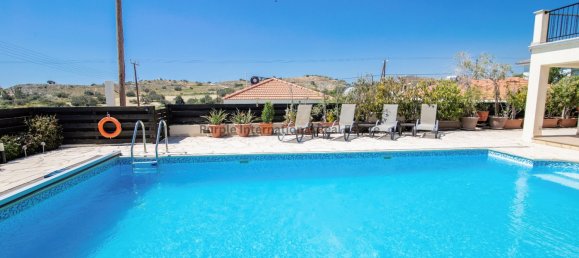 5 bedrooms Villa in Psematismenos, Cyprus No. 1013 16