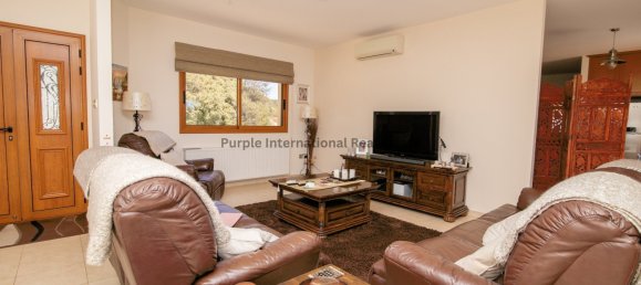 5 bedrooms Villa in Psematismenos, Cyprus No. 1013 18