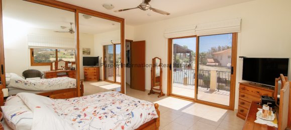 5 bedrooms Villa in Psematismenos, Cyprus No. 1013 13