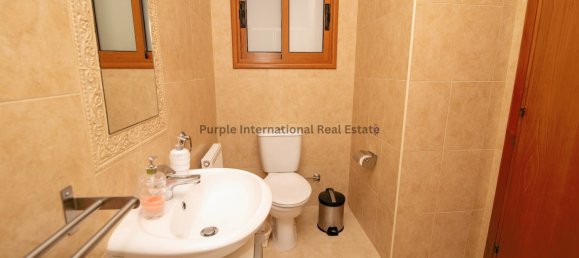 5 bedrooms Villa in Psematismenos, Cyprus No. 1013 26