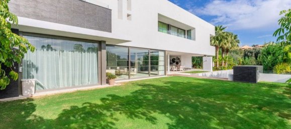 Вилла с 4 спальнями в Малага, Испания № 20790 18