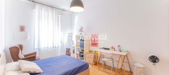 3 rooms Apartment in Milan, Italy No. 291511 4