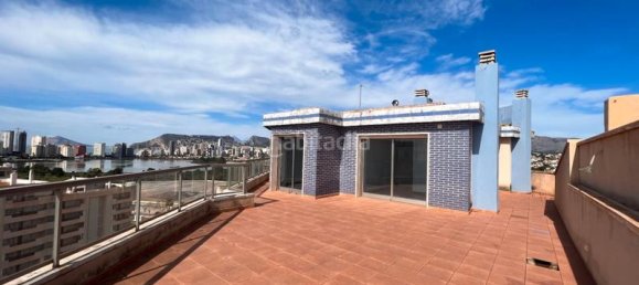 Dúplex de 3 dormitorios en Calpe, Spain No. 38770 3