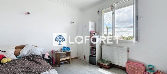 3 Schlafzimmer Haus in Nueil-les-Aubiers, France, Nr. 310206 5