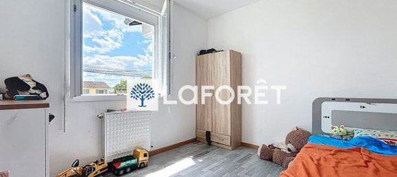 3 Schlafzimmer Haus in Nueil-les-Aubiers, France, Nr. 310206 4