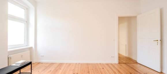 Квартира с 2 комнатами в Нойкёльн, Германия № 109391 4