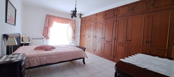 Дом с 6 спальнями в Montenegro, Португалия № 23935 7