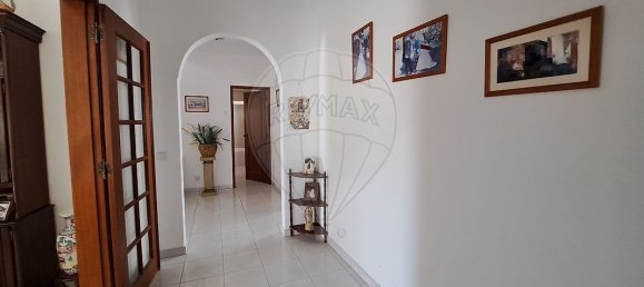 Дом с 6 спальнями в Montenegro, Португалия № 23935 6