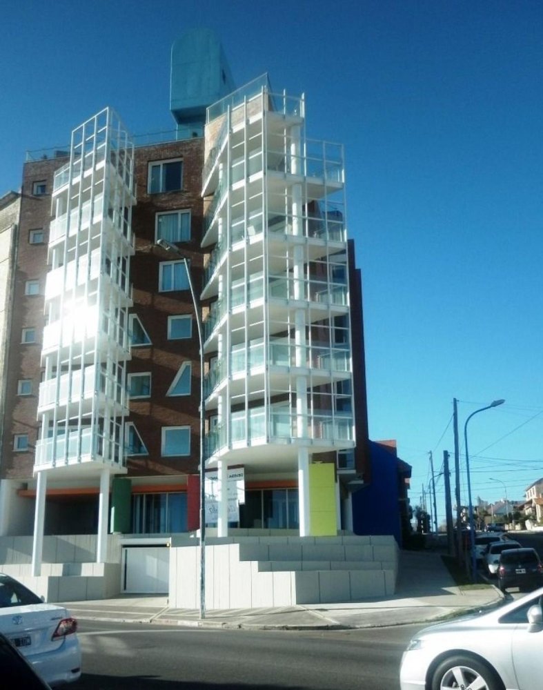 Apartamento de 2 dormitorios en Mar del Plata, Argentina No. 67547