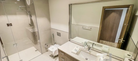 Вилла с 4 спальнями в Джумейра, ОАЭ № 28442 7